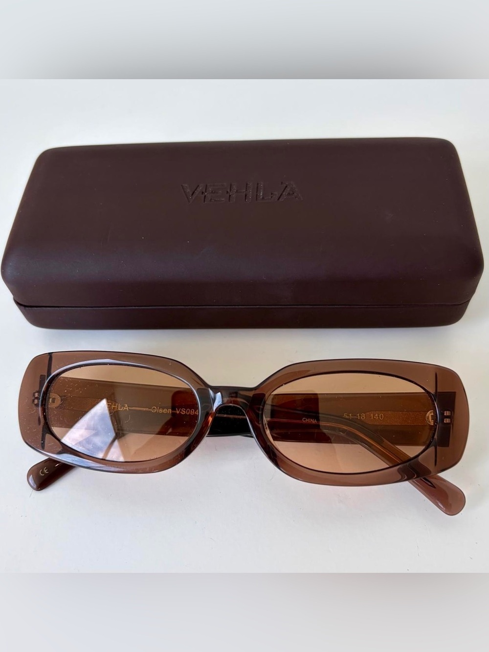 VEHLA Women's Brown and Tan Sunglasses